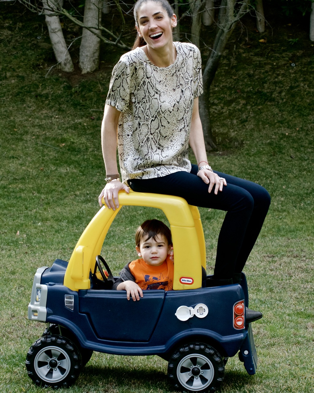 MOMMA LOVES… amazing animal print clothes for women and children Red